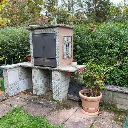 My Happy Garden 1500sq M Vakantiehuis Ochsenfurt